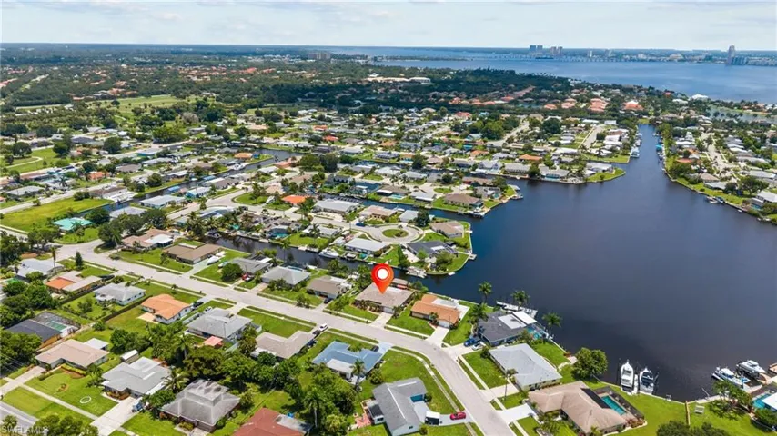 4536 Vinsetta Ave, North Fort Myers, Florida 33903