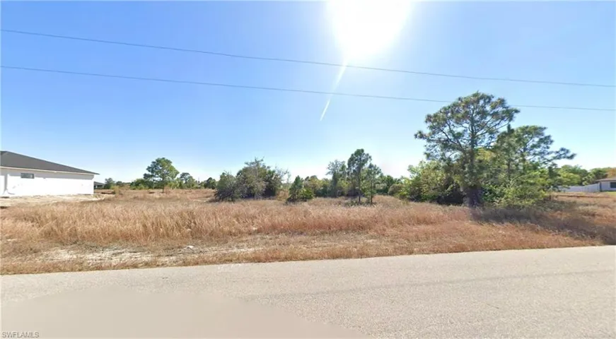 1124 Fontana St E, Lehigh Acres, Florida 33974