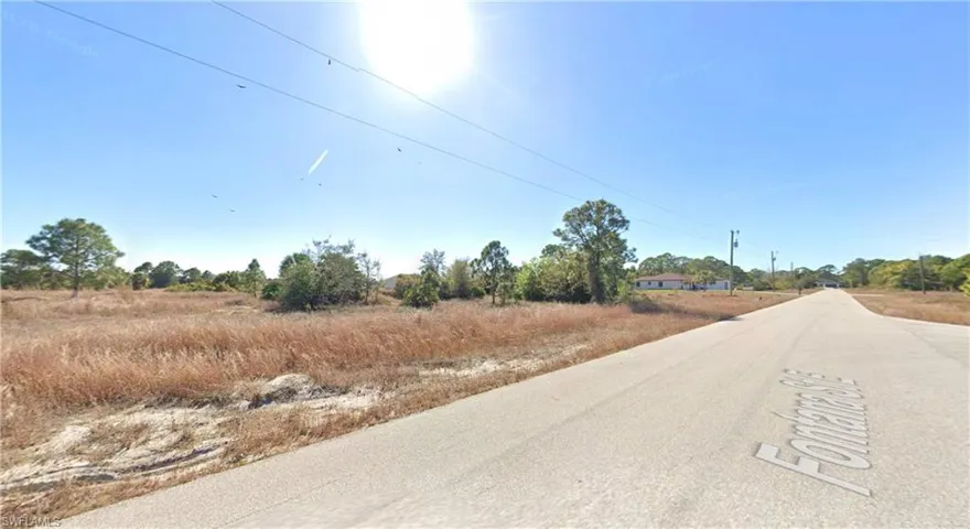 1124 Fontana St E, Lehigh Acres, Florida 33974