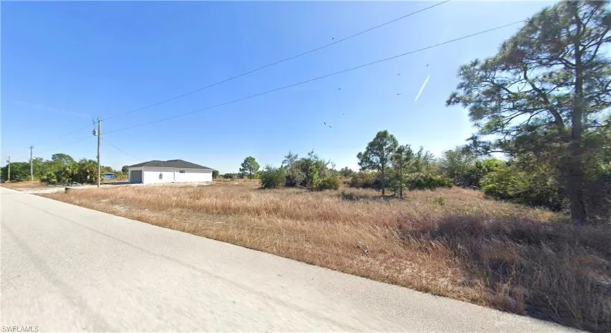 1124 Fontana St E, Lehigh Acres, Florida 33974