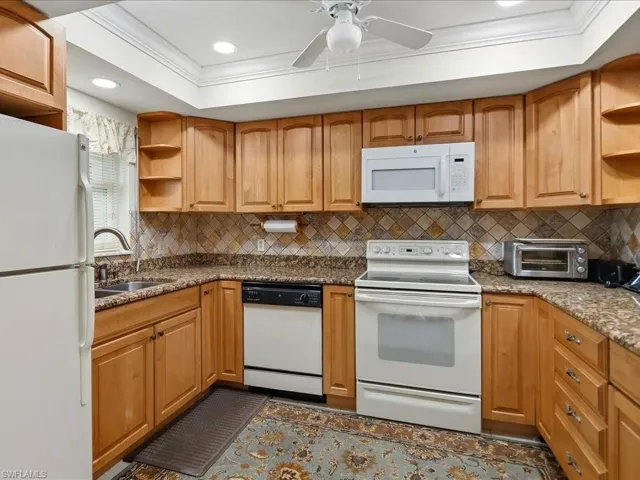 Updated Kitchen Cabinets & Granite Counters