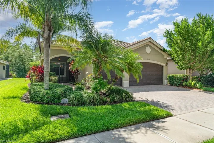 11544 Stonecreek Cir, Fort Myers, Florida 33913