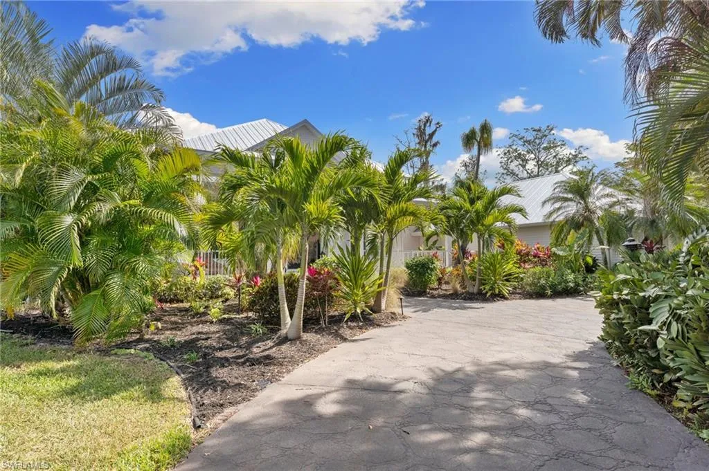 13711 Hickory Run LN, Fort Myers, FL 33912,225030876