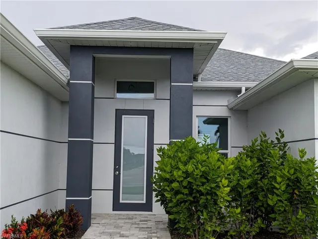 3027 Sw 16th Pl, Cape Coral, Florida 33914