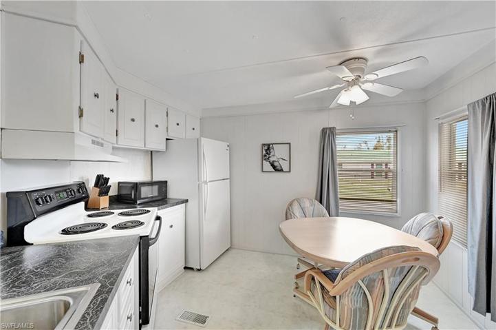 776  Roses  LN, North Fort Myers, FL 33917