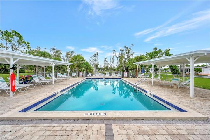 776  Roses  LN, North Fort Myers, FL 33917