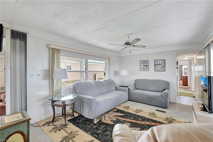 776  Roses  LN, North Fort Myers, FL 33917
