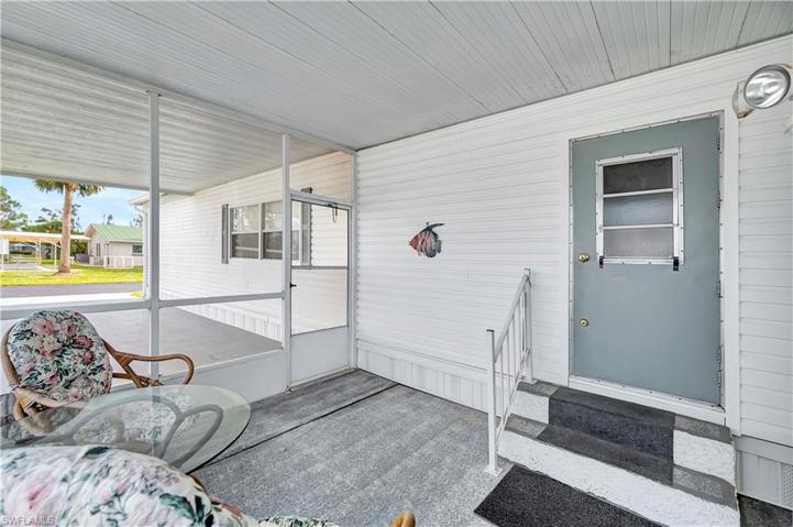 776  Roses  LN, North Fort Myers, FL 33917