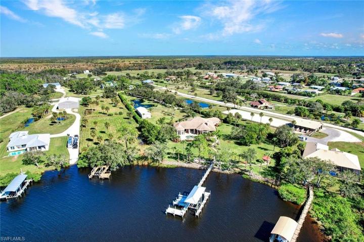 15850  Rivercreek  CT, Alva, FL 33920