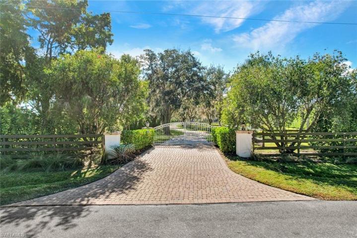 15850  Rivercreek  CT, Alva, FL 33920