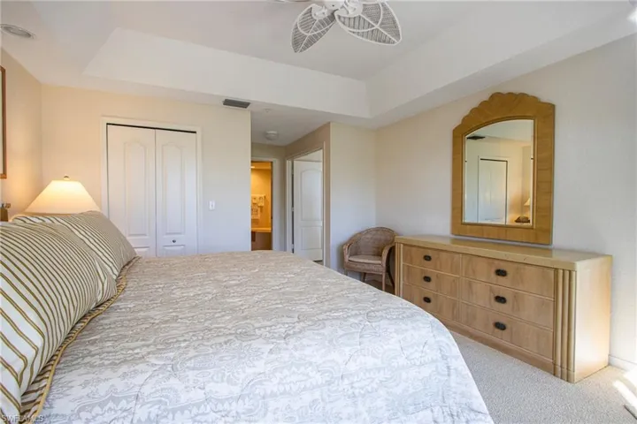 7655  Pebble Creek  CIR, Naples, FL 34108