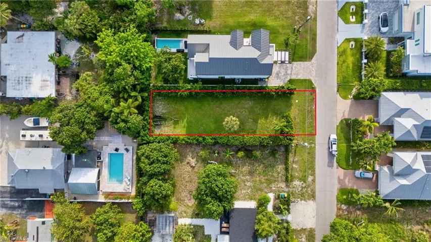 3010 Coco Ave, Naples, Florida 34112