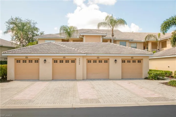 3964 Bishopwood Ct E 1-202, Naples, Florida 34114