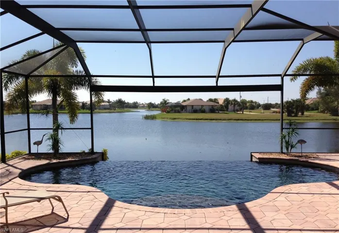 Infinity pool
