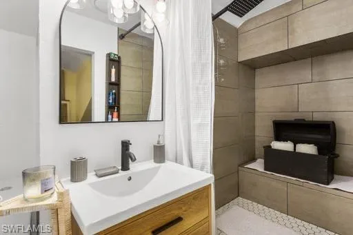 2nd floor bath