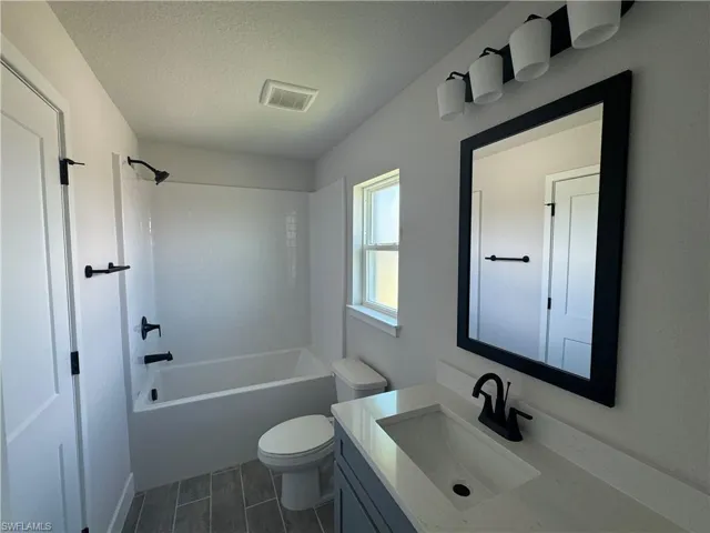 4112 Nw 37th St, Cape Coral, Florida 33993