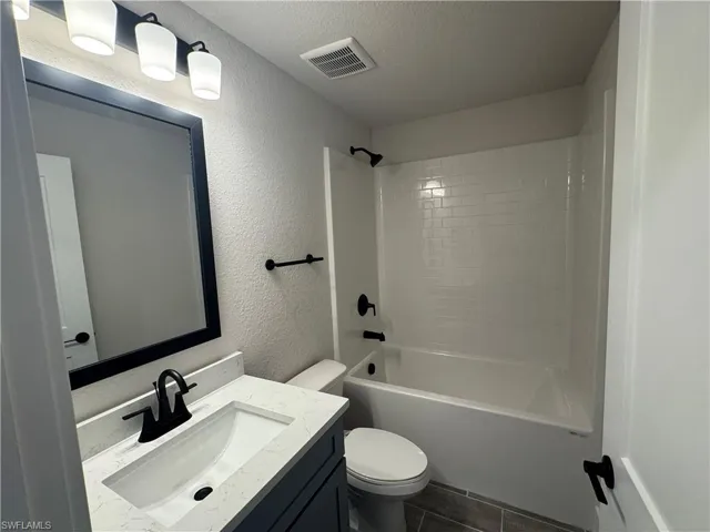 4112 Nw 37th St, Cape Coral, Florida 33993