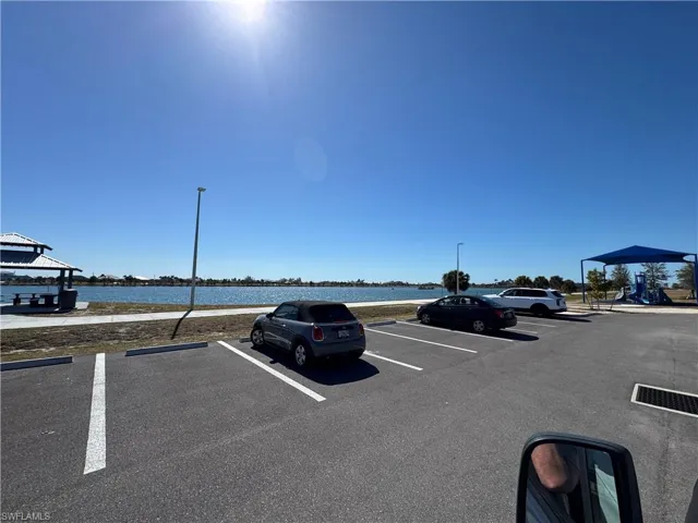 Close-by Crystal Lake Park