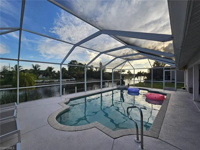 318 Sw 28 St, Cape Coral, Florida 33914