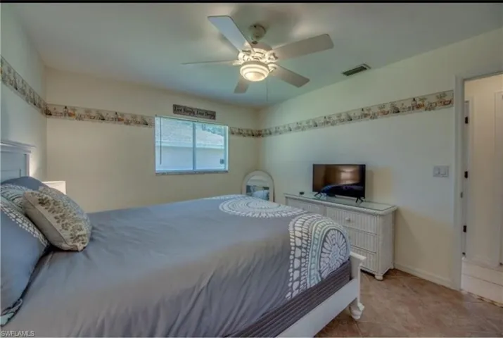 318 Sw 28 St, Cape Coral, Florida 33914