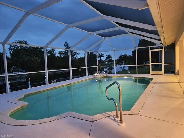 318 Sw 28 St, Cape Coral, Florida 33914