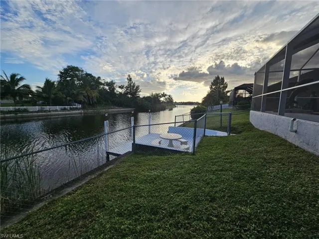 318 Sw 28 St, Cape Coral, Florida 33914