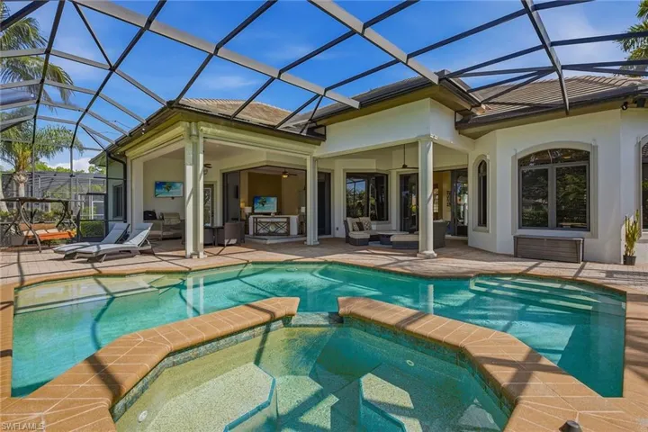 7397  Byrons  WAY, Naples, FL 34113