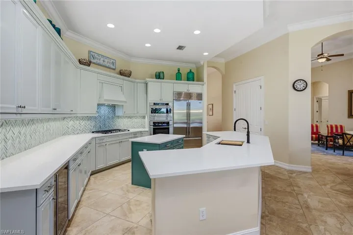 7397  Byrons  WAY, Naples, FL 34113