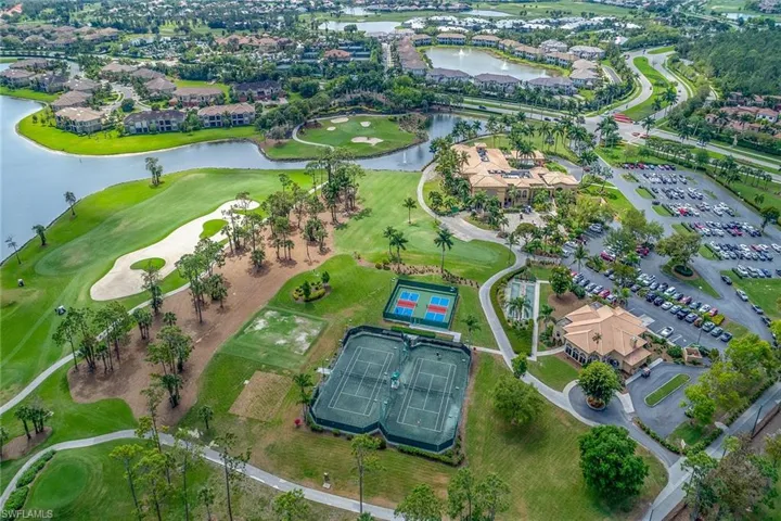 7397  Byrons  WAY, Naples, FL 34113