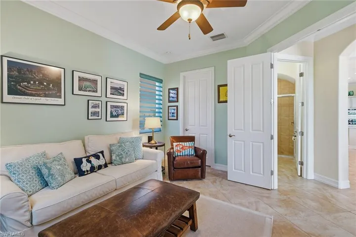 7397  Byrons  WAY, Naples, FL 34113