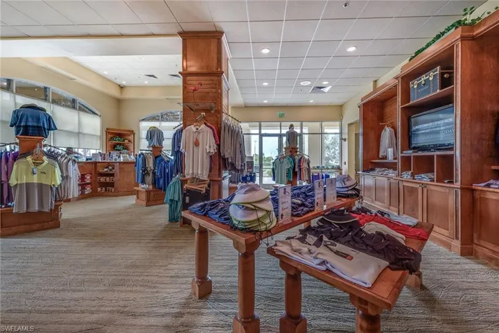 7397  Byrons  WAY, Naples, FL 34113