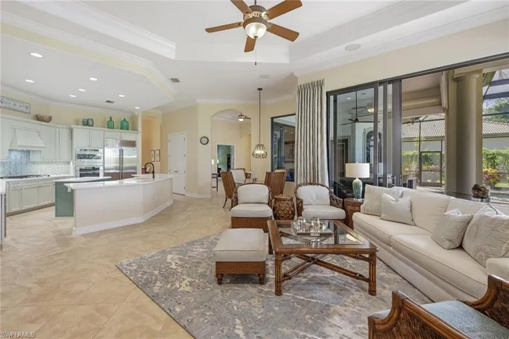 7397  Byrons  WAY, Naples, FL 34113