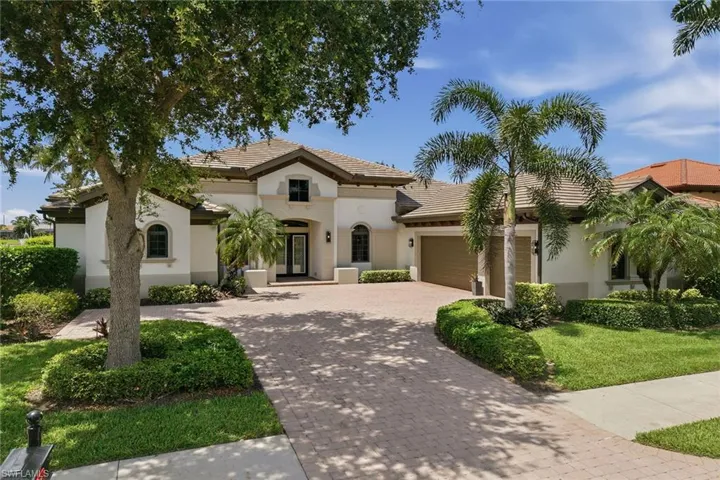 7397  Byrons  WAY, Naples, FL 34113