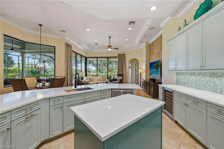 7397  Byrons  WAY, Naples, FL 34113