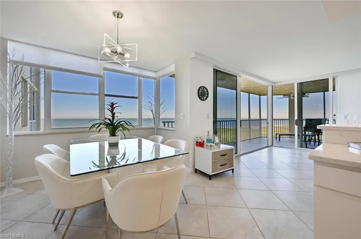 5550  Heron Point  DR, Naples, FL 34108
