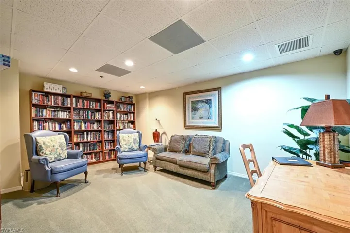 5550  Heron Point  DR, Naples, FL 34108