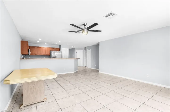 1333 Se 8th Ave 1401, Cape Coral, Florida 33990