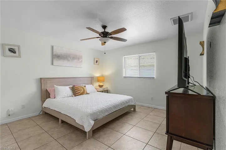 1333 Se 8th Ave 1401, Cape Coral, Florida 33990