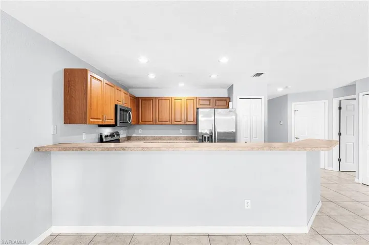 1333 Se 8th Ave 1401, Cape Coral, Florida 33990