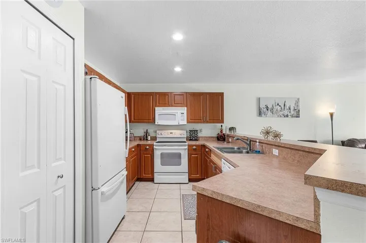 1333 Se 8th Ave 1401, Cape Coral, Florida 33990
