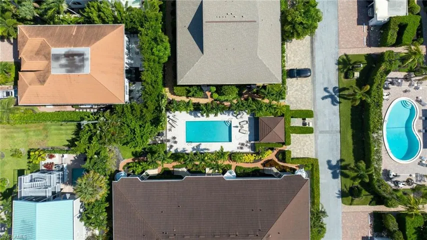 544 10th Ave S 202n, Naples, Florida 34102