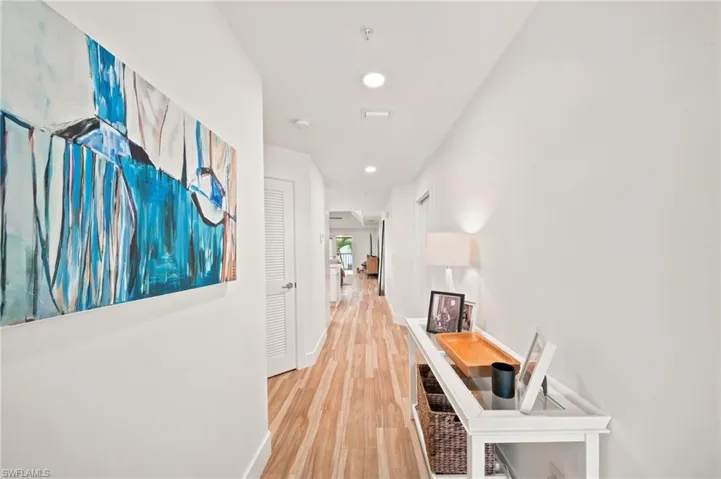 544 10th Ave S 202n, Naples, Florida 34102