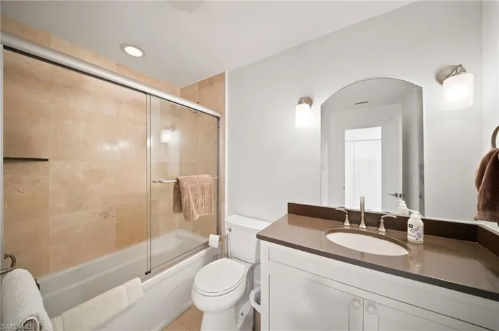 544 10th Ave S 202n, Naples, Florida 34102