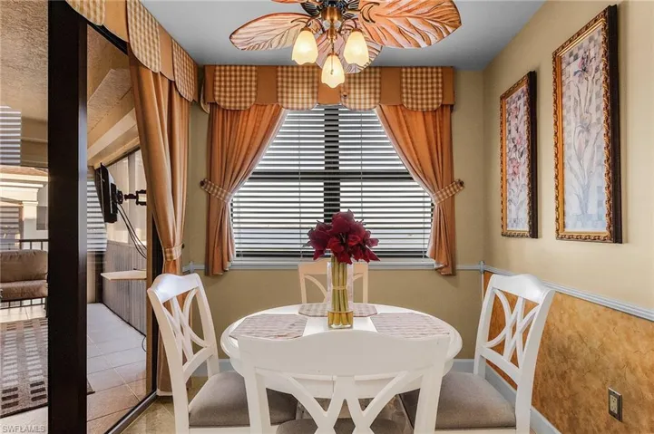 Breakfast Nook