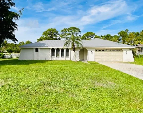 105 Jefferson Ave, Lehigh Acres, Florida 33936