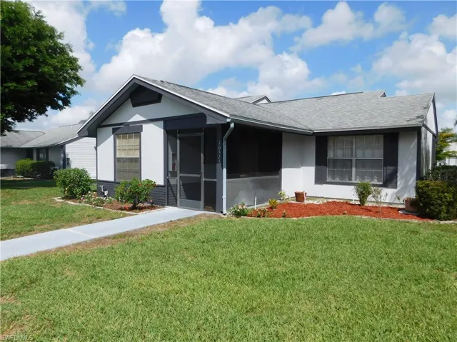 10525 Putnam Ct, Lehigh Acres, Florida 33936