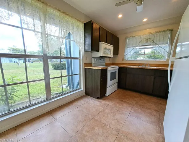 10525 Putnam Ct, Lehigh Acres, Florida 33936