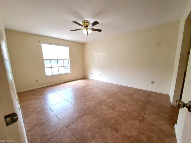 10525 Putnam Ct, Lehigh Acres, Florida 33936