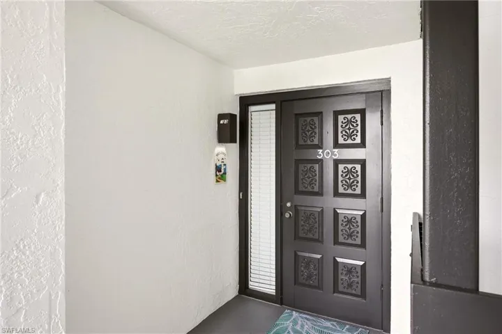 4586 Trawler Ct 303, Fort Myers, Florida 33919