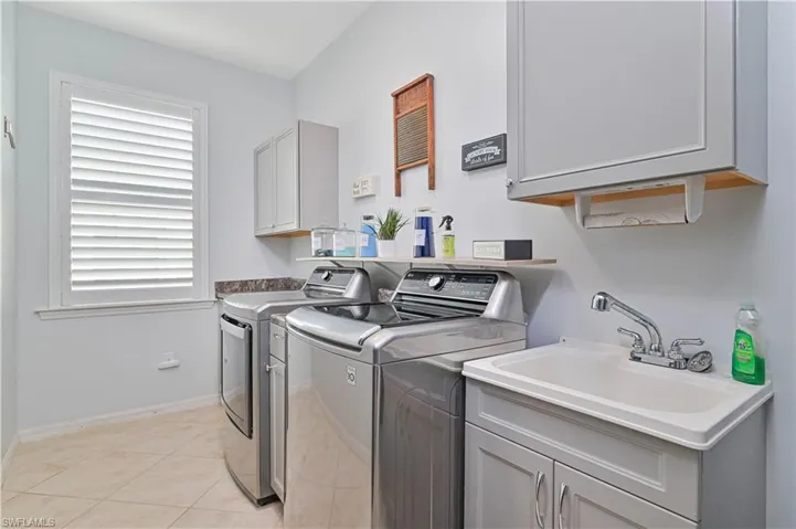 3500  Bridgewell  CT, Fort Myers, FL 33916